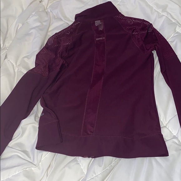 athletic jacket - Picture 2 of 2